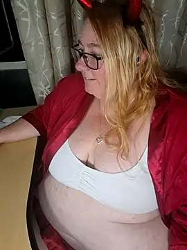 Iceprincess2bad4u 现场XXX聊天