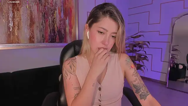 EveBensonX's Live XXX Chat