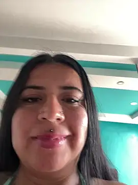 Devilsweet17のライブXXXチャット