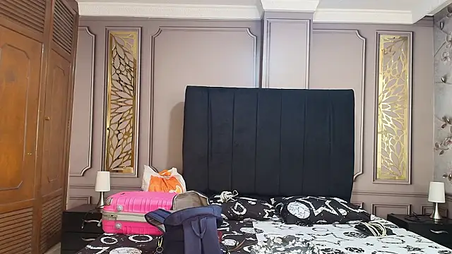 Chat +18 de mature_bigass__ ao vivo