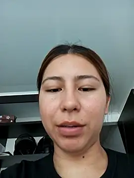 Sara_Brownx's Webcam Show