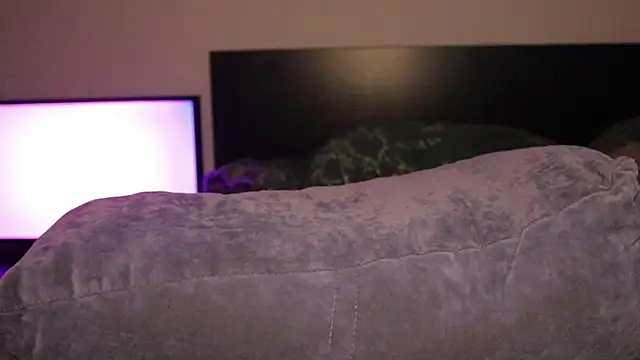 IvyKaelaniのライブXXXチャット