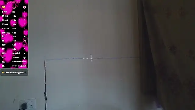 Naicollsxxx's Live XXX Chat