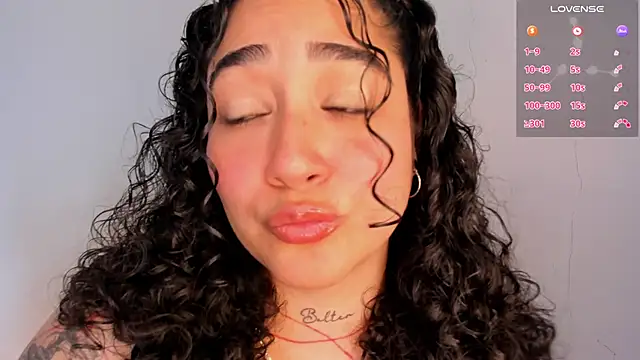 _kat_1995's Live XXX Chat