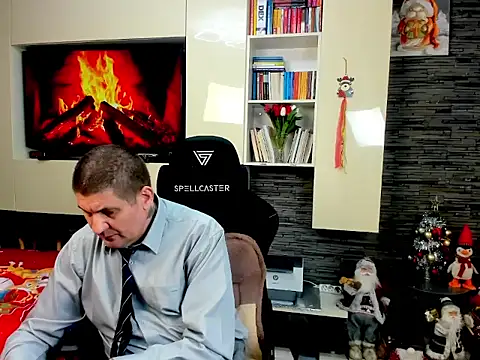 SpartacusDaddy48 Chat XXX live