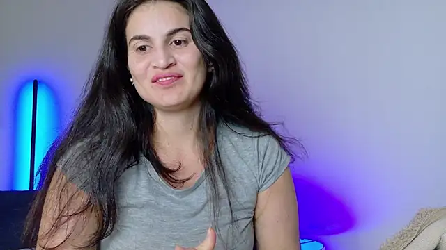 lizdevine's Live XXX Chat