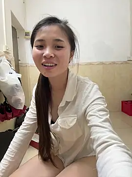 aaaawhate Chat XXX live