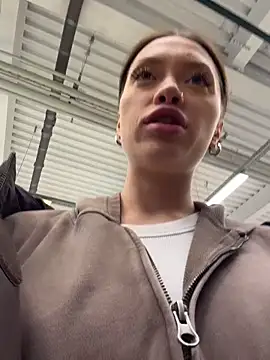 Pokazy przed kamerką – estalavista