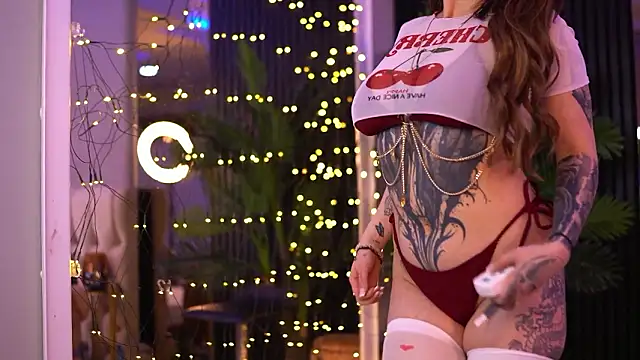 AkaliLuna's Live XXX Chat