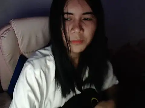 Chat +18 de TransPetite1 ao vivo