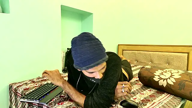 Онлайн чат XXX zihan777