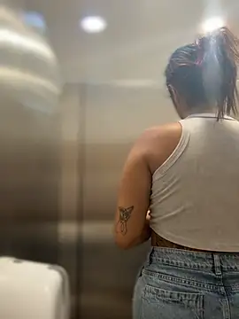 Kaily_Sweet16's Live XXX Chat