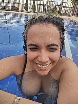 Emma_Wish Adlı Modelin Canlı XXX Sohbeti