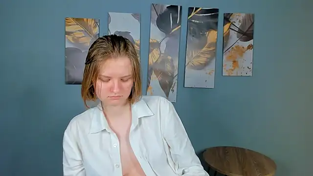 LilianSwall Chat XXX live