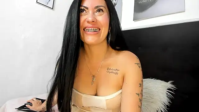 Tania_mature Chat XXX live