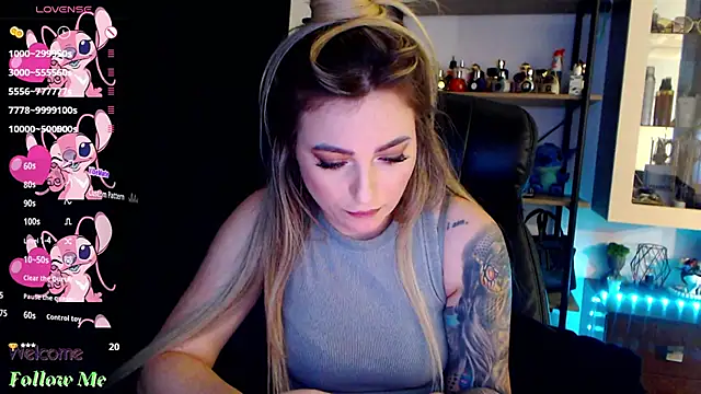 Chat +18 de Rania_Stitch ao vivo