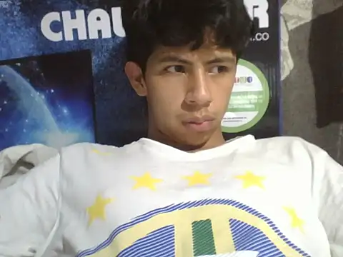 Carlos_Albert02's Live XXX Chat