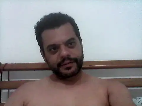 HornyBeachBoyBR's Live XXX Chat