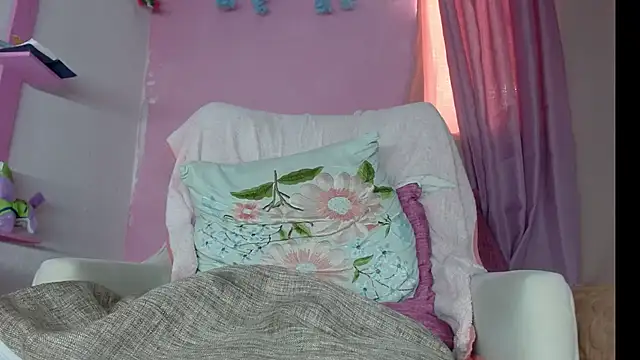 KeillyDiaz élő XXX-chatje