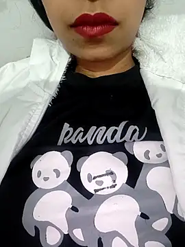 แชท XXX สดของ Aimeesha