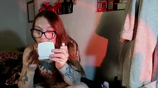 kittenlizz webkamerás műsora