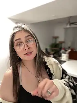 Alix_Valentine Chat XXX in diretta