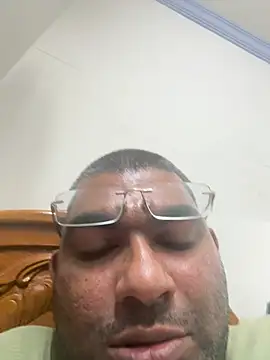 1234HYDDICK4u's Live XXX Chat