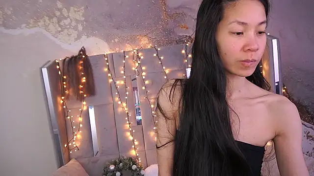 Yen_Star's Live XXX Chat