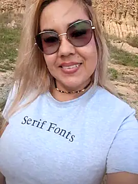 _SARAI_DUPONT Adlı Modelin Canlı XXX Sohbeti