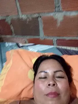 Chatroom XXX en direct de Mother-Big-tits