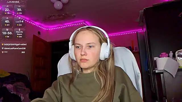 KarinRobertson Adlı Modelin Canlı XXX Sohbeti