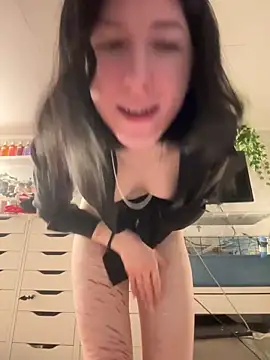 Nattasss 在線直播表演