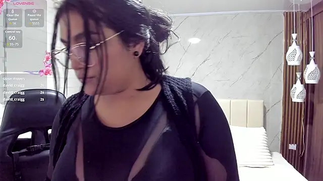 Lyra_Black_ Live XXX-Chat