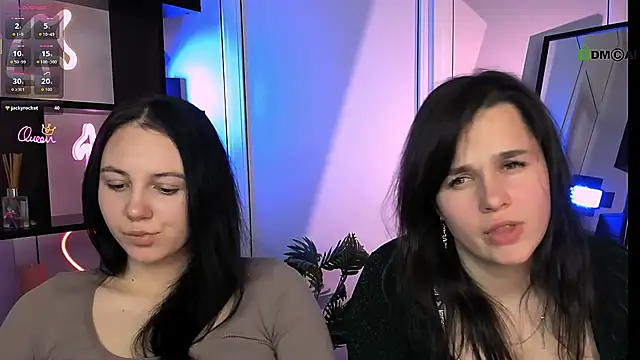 mira_vibe's Live XXX Chat