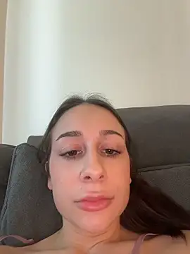 ChiaraSommer's Live XXX Chat