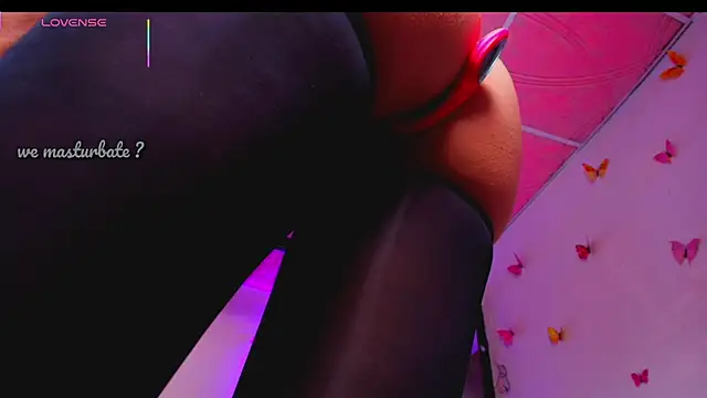 Juliet_10 élő XXX-chatje