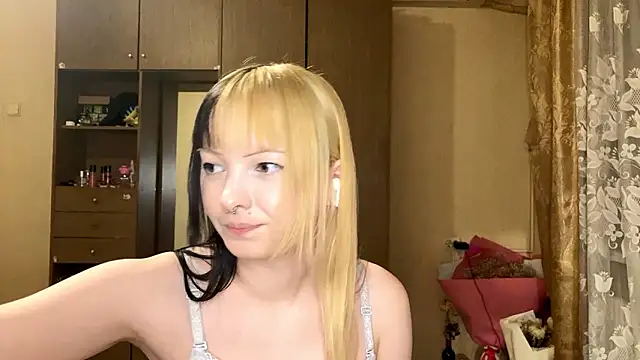 LanaaRosse Chat XXX in diretta