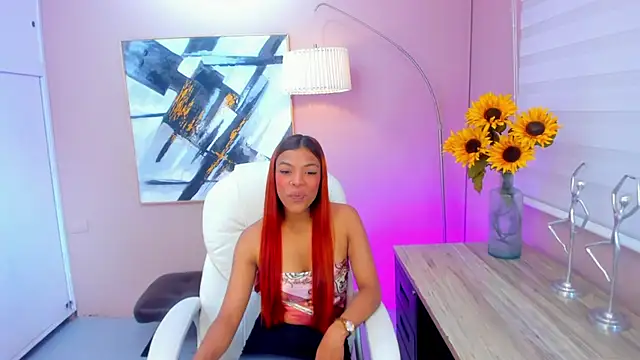 shy_siren Show in webcam