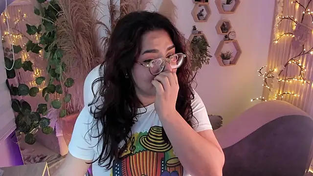 paulinacostello Adlı Modelin Canlı XXX Sohbeti