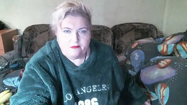 Lana555 即時 XXX 聊天