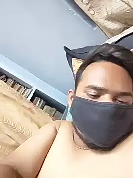 Seducer_boy élő XXX-chatje