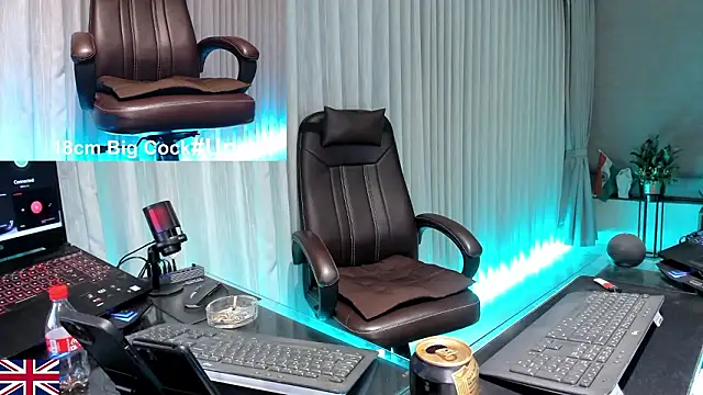 دردشة OnlineBossUK الجنسية المباشرة