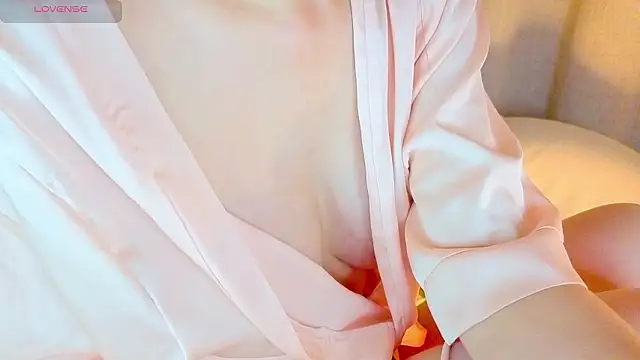 Embez-Damdang's Live XXX Chat