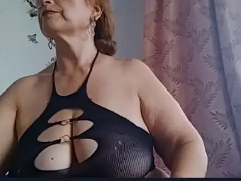 Chat XXX ao vivo de Lilly_macflyy