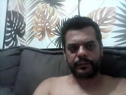 HornyBeachBoyBR's Live XXX Chat