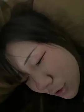 Kim_SLO Adlı Modelin Canlı XXX Sohbeti