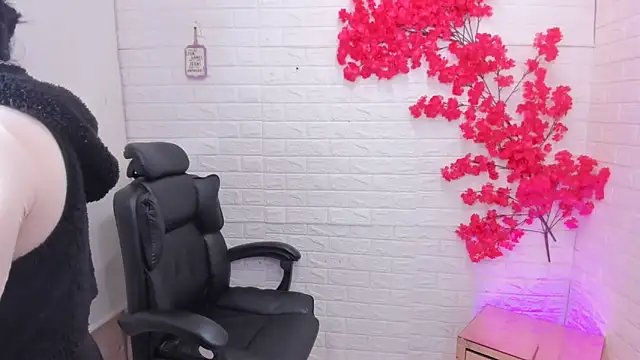 Aisha_09: απευθείας συνομιλία ΧΧΧ