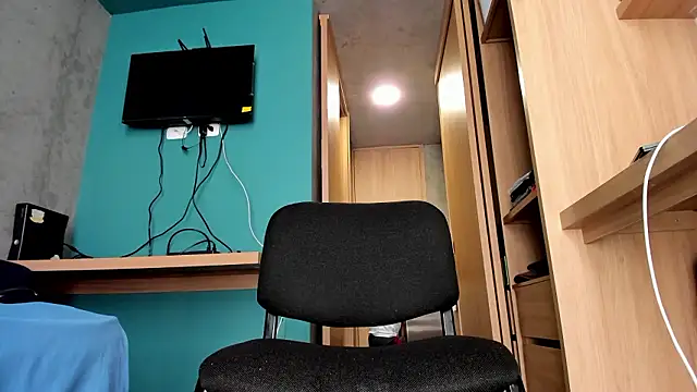 Chatroom XXX en direct de Huge_latin_cock