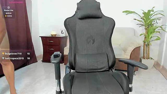 Alex_towers 即時 XXX 聊天