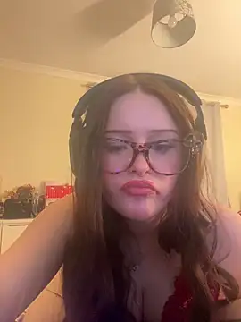 Онлайн чат XXX cherryrosealiee